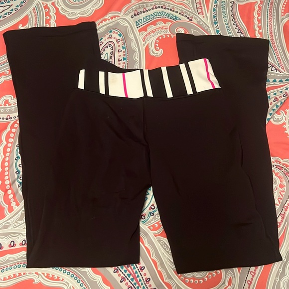 lululemon athletica Pants - Lululemon yoga pants